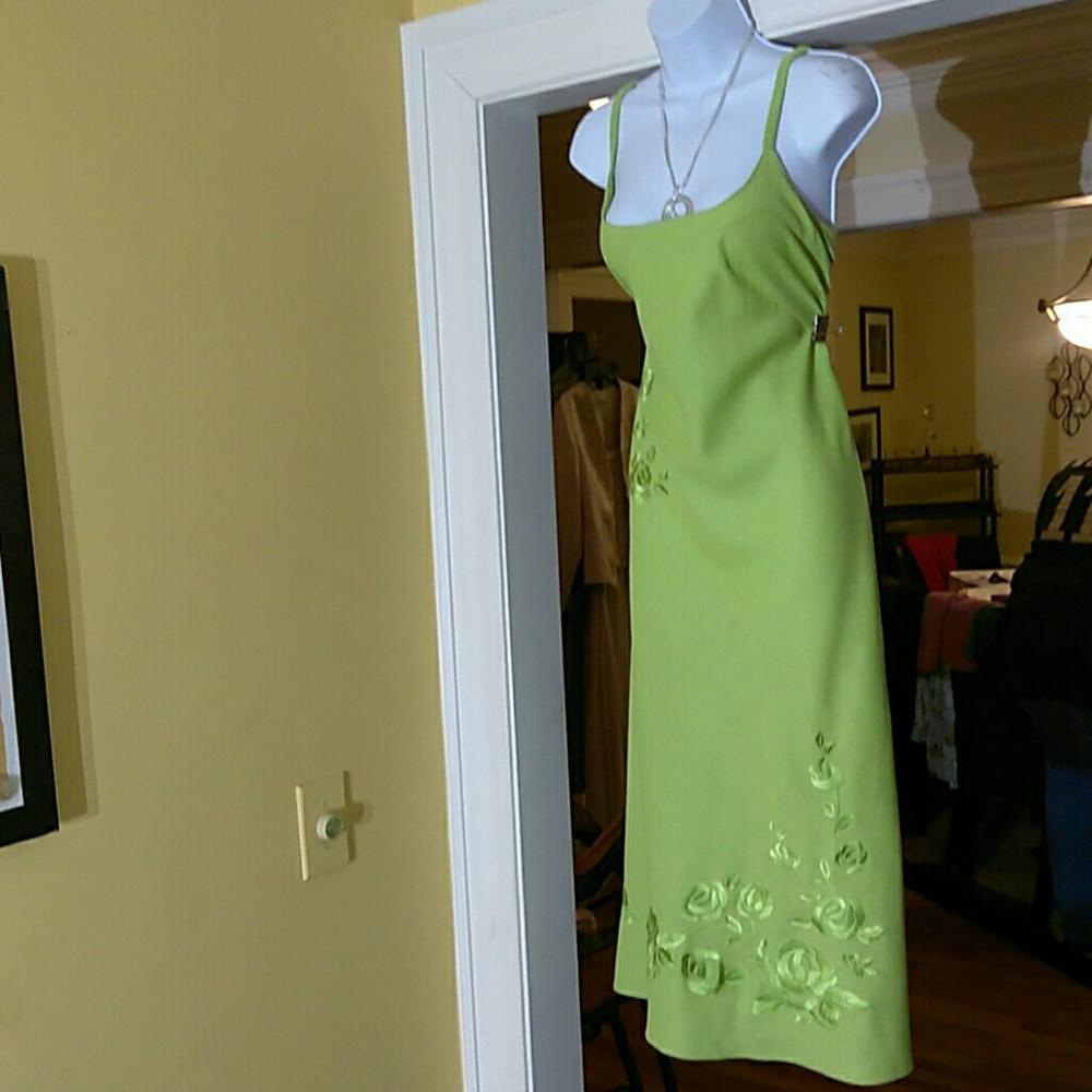 LNY New York ladies sleeveless dress
